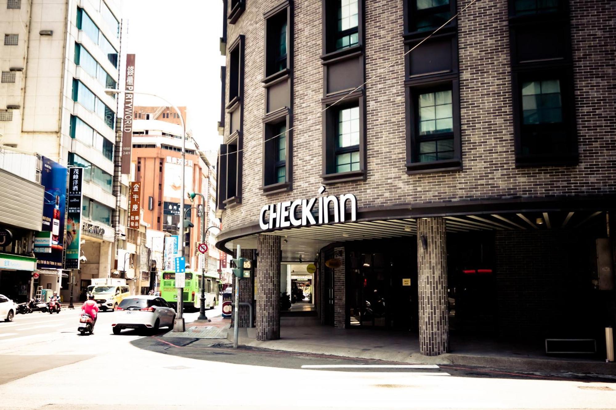 Check Inn Taichung Ziyou Luaran gambar